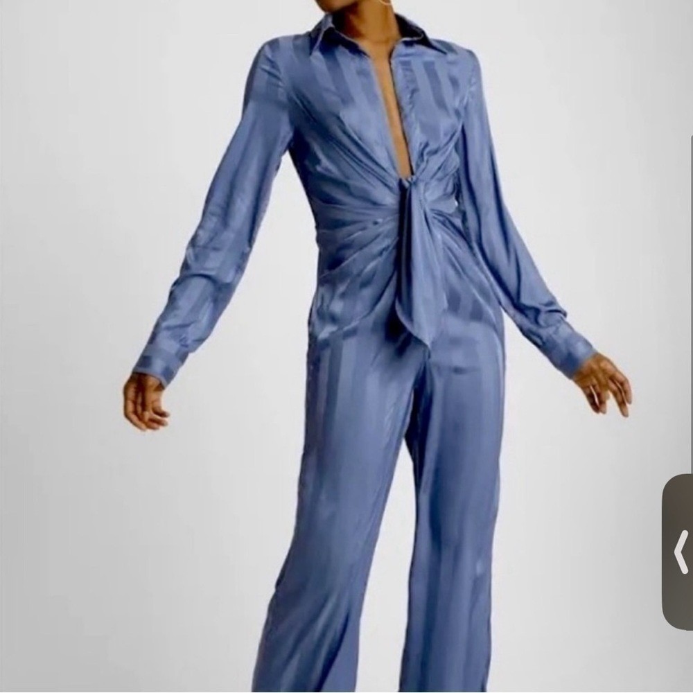 Choosy Blue Striped Satin Long Sleeve Tie Front Jumpsuit Size 2 NWT Elegant